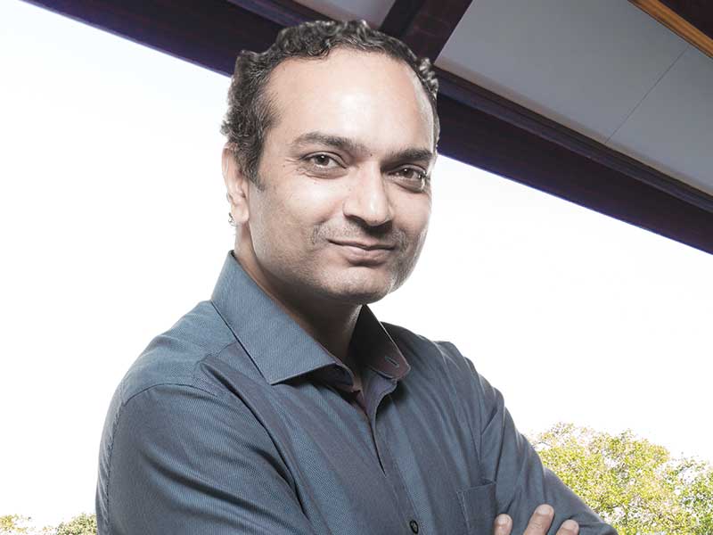 Ar. Umaesh Raje