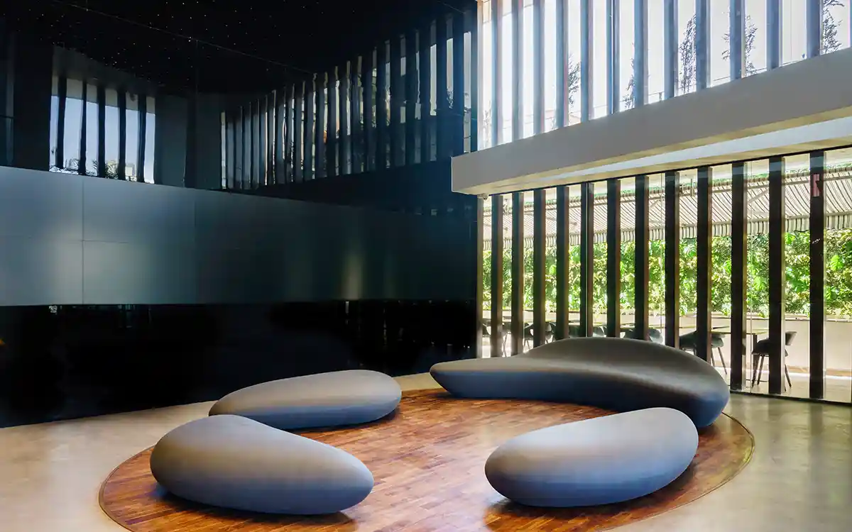 Shanker-HQ-sitting