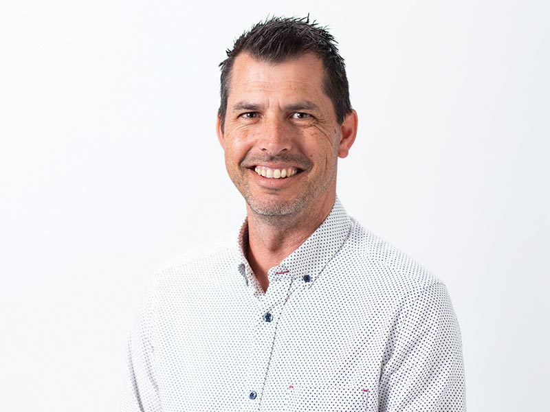 Tim Boekhoorn, Hames Sharley