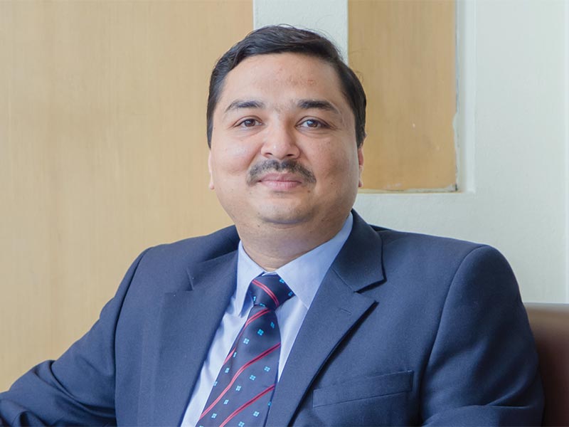Saket Jain, Fenesta