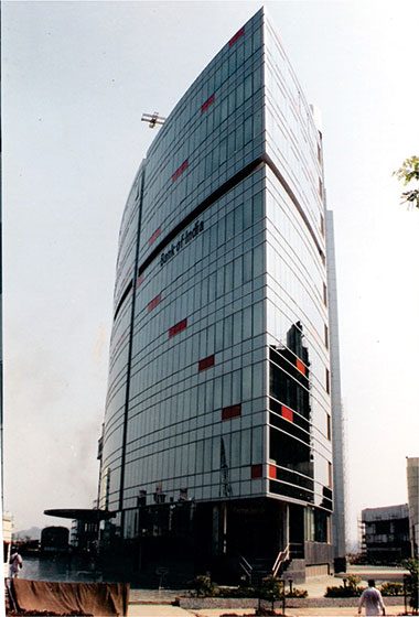 Bandar Kurla complex