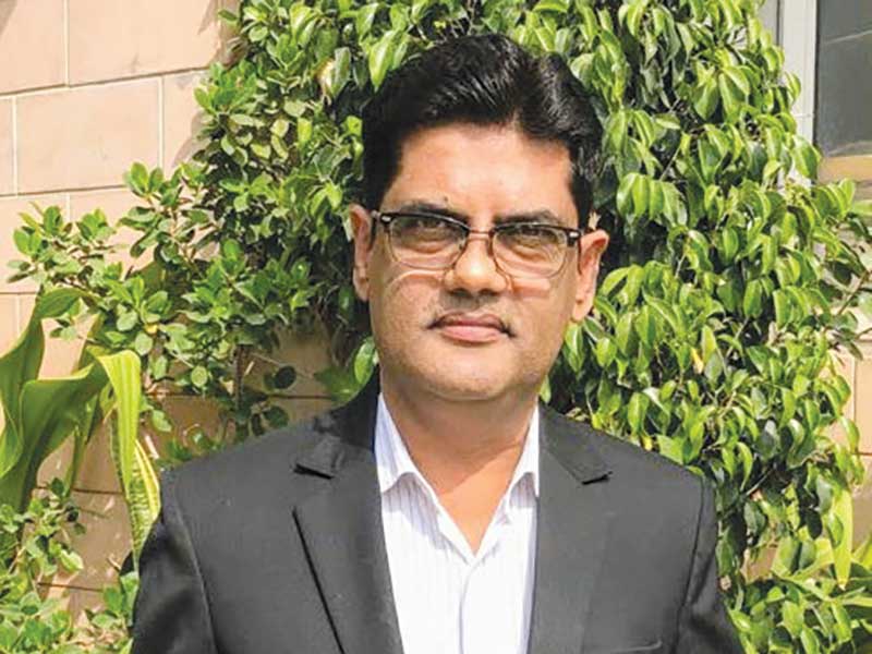 Raveesh Bagla