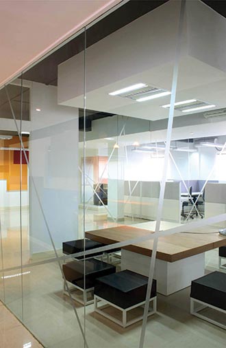Glass Fittings for Transparent Architecture