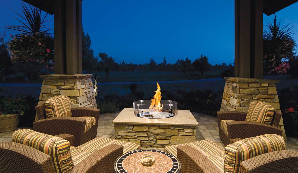 outdoor fire pit