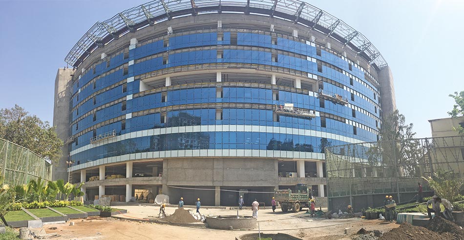 Raheja Platinum