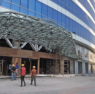 Raheja Platinum