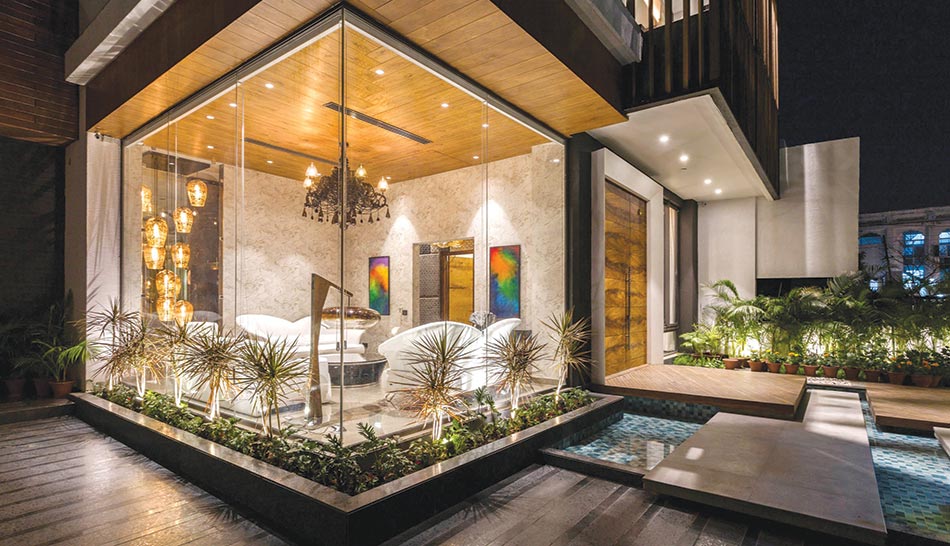 Pool Yard House- exterior