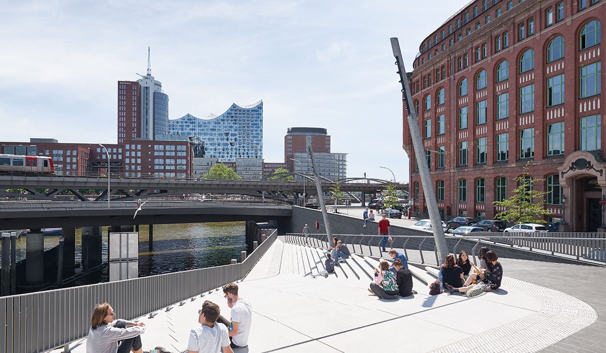 Hamburg River Promenade