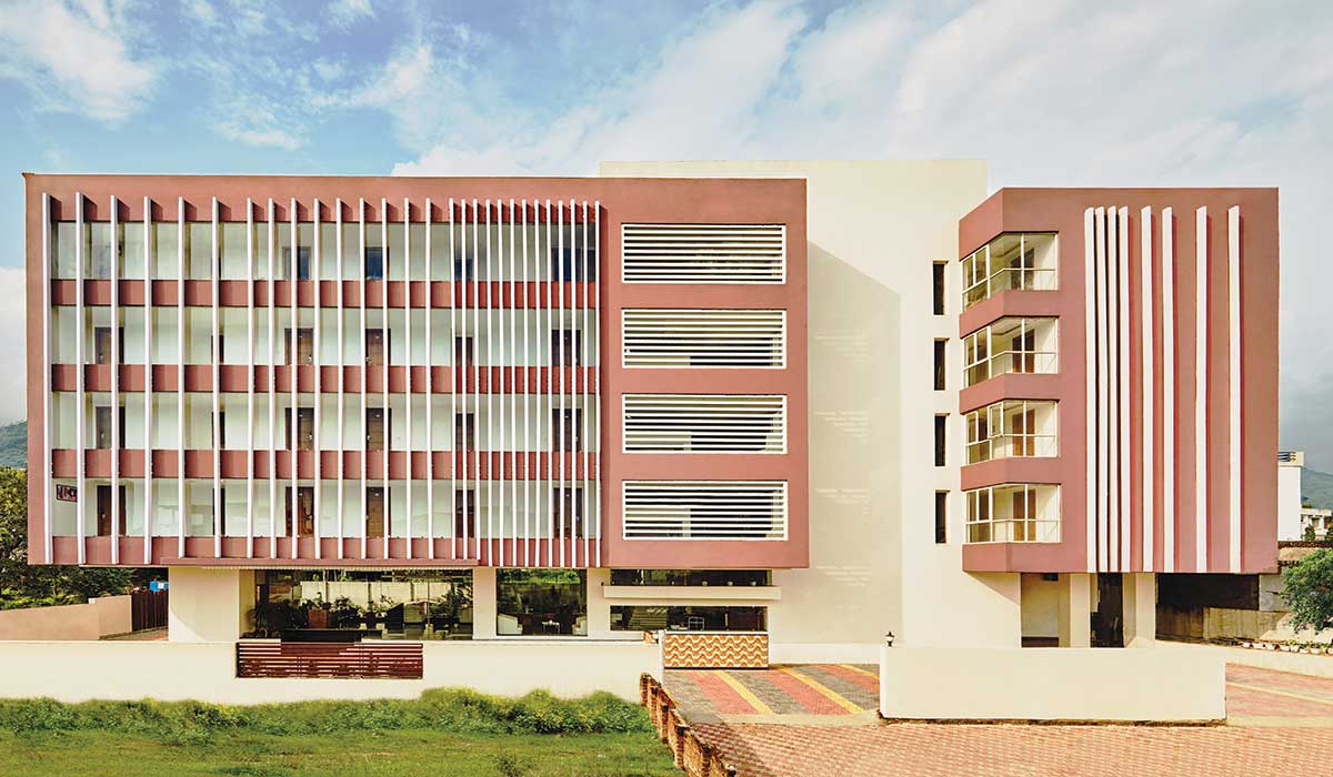 Hotel Rama Trident