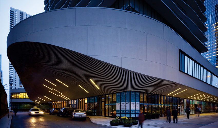 Aqua Tower Chicago Sktyline
