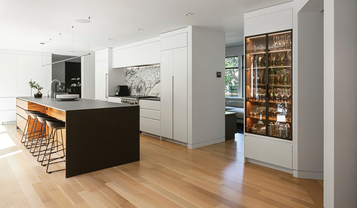 A Majestic House by MU Architecture