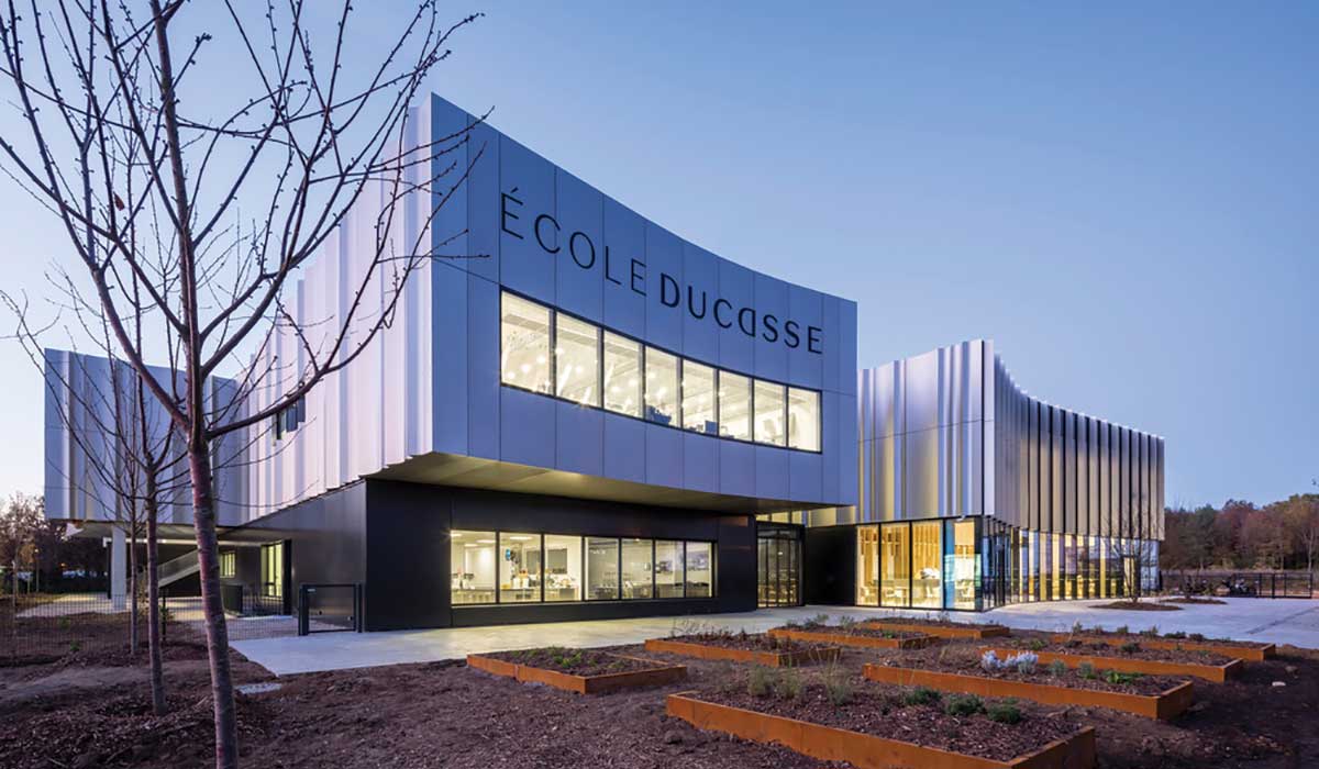 Arte Charpentier Architectes design a new training center