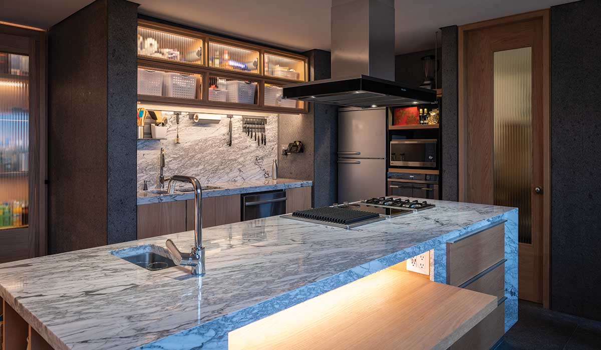 The Antigua high-rise apartment in Mexico City designed by estereotomia