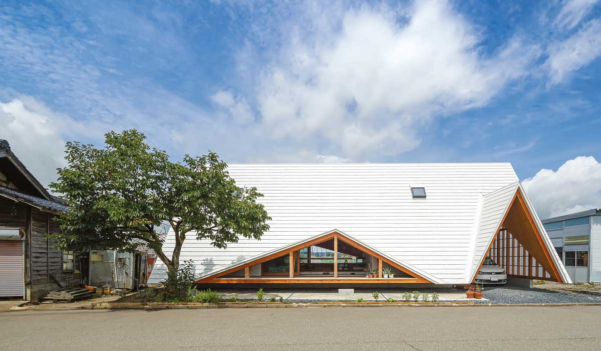 Hara House by Takeru Shoji Architects