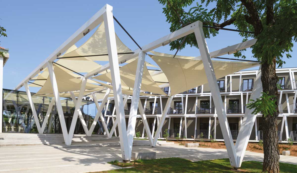 Designed by Enota, Hotel Maestoso