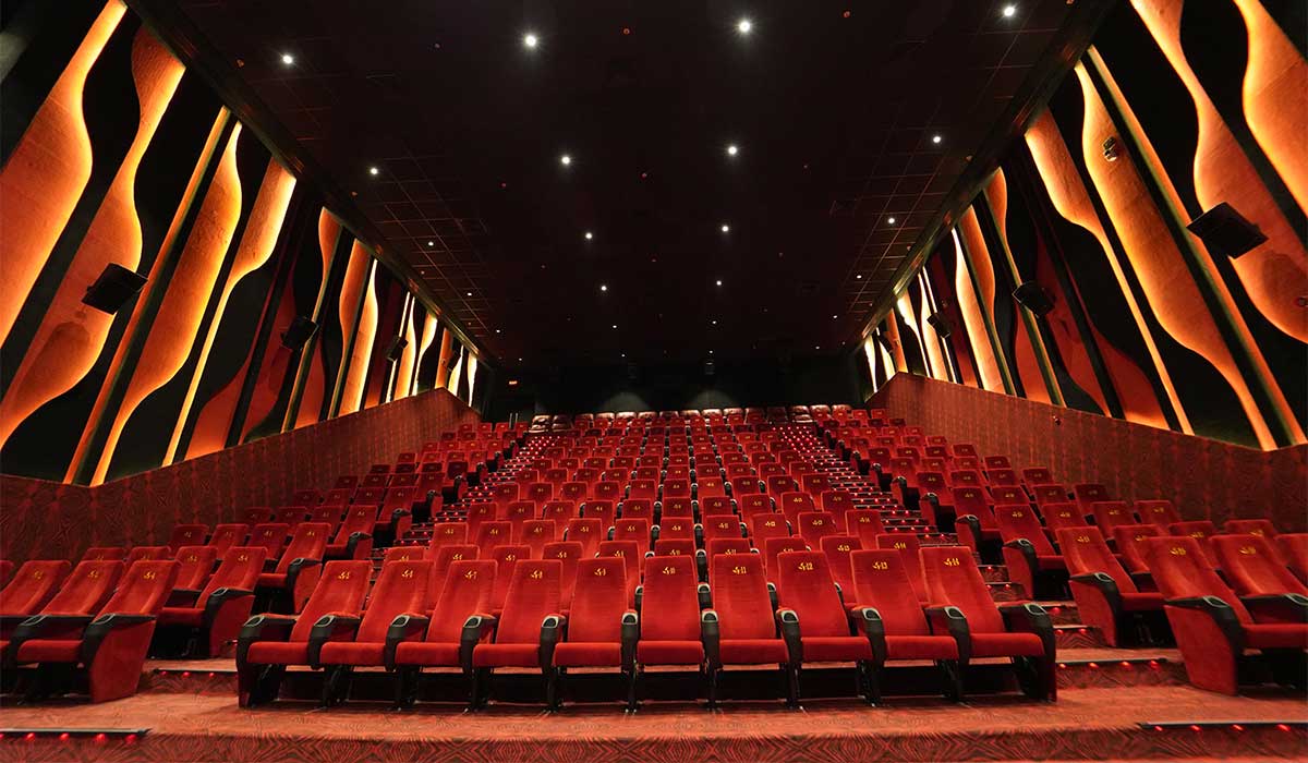 Dynamic Cinemaspace