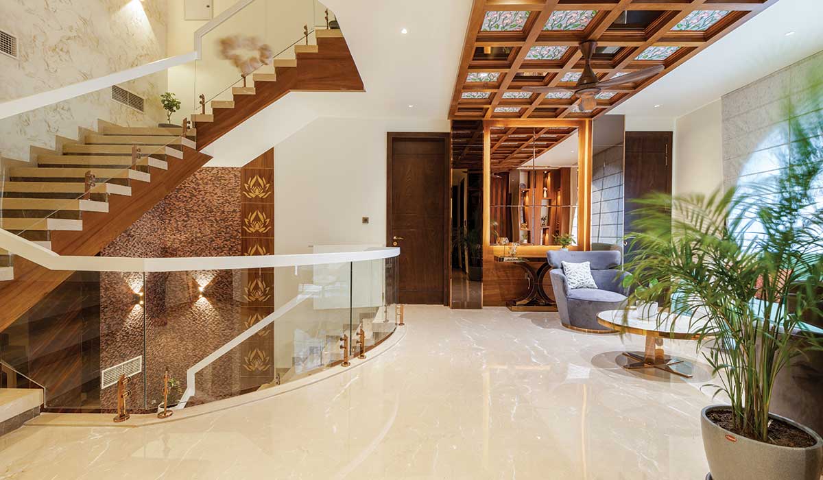 Space Art The design and décor of this villa by Space Art epitomizes elegance