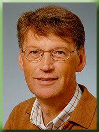Mr. Robert Schwetz