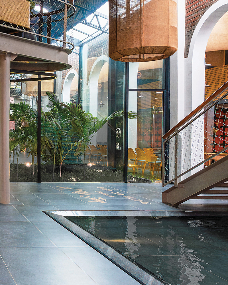 Ds2-Architecture-interior