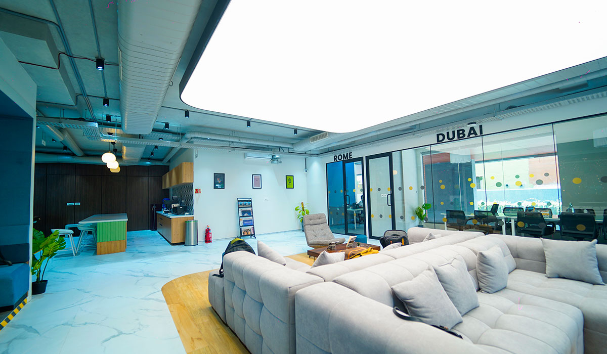 The conventional model of fixed workplaces