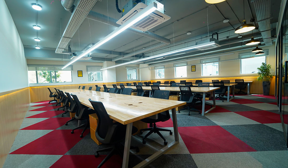 The conventional model of fixed workplaces