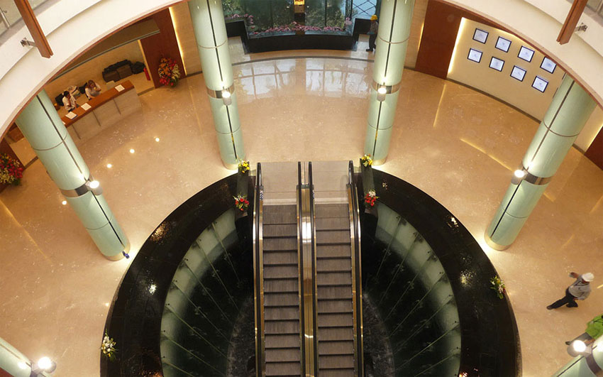 glass manufacturing company