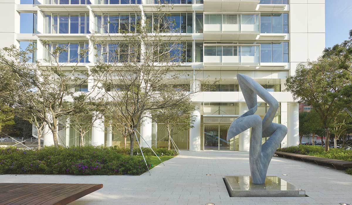 Richard Meier & Partners Architects creates a model of urban living in Taiwan