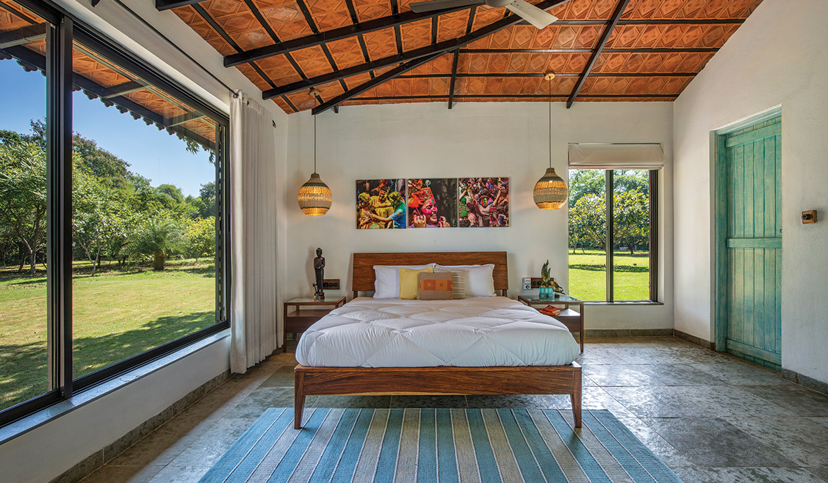 traditional and rustic design elements