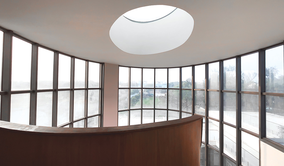 the house capture the landscape both inside and out