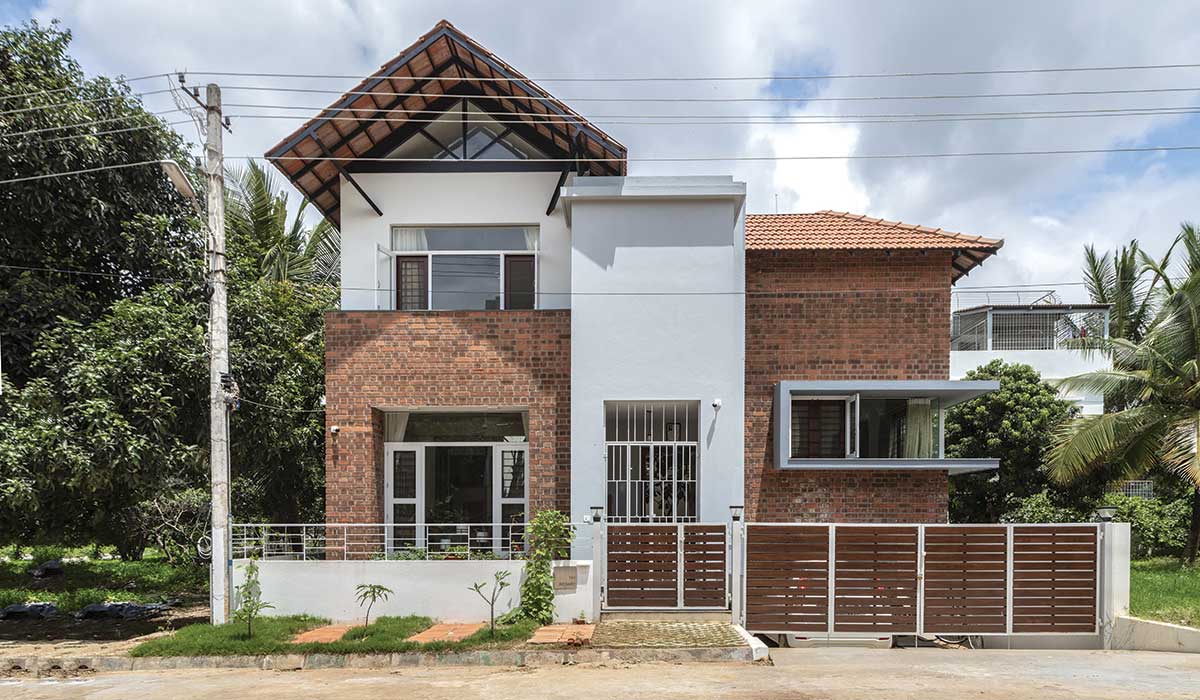 De Square Architects an amalgamation of Tropical and Modern Architecture