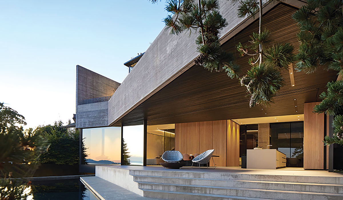 The project site straddles the interstice between a suburban residential neighbourhood