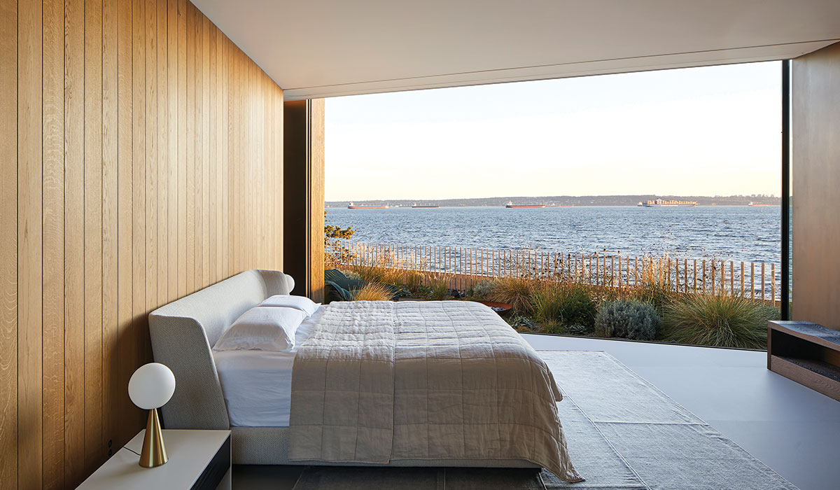 The project site straddles the interstice between a suburban residential neighbourhood