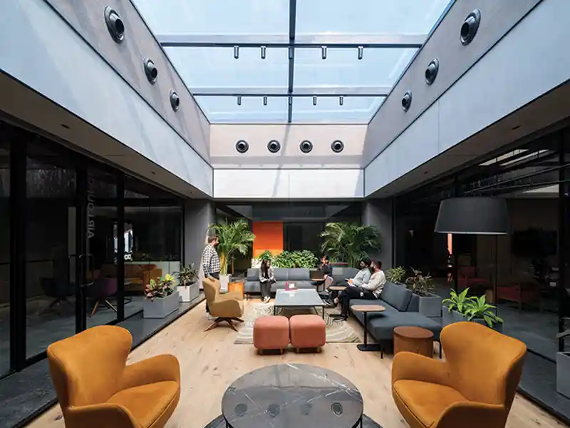 informal-lounge-court