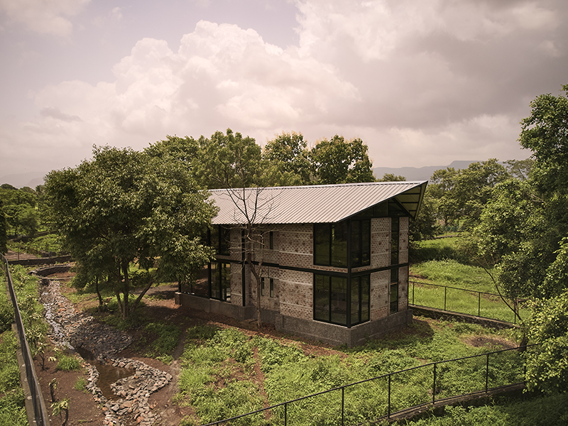 ZERO9 farmPAD: A Sustainable Farmhouse in Karjat, Maharashtra