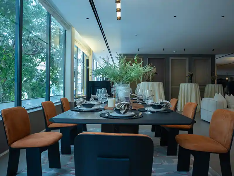 Astoria-living-in-new-delhi