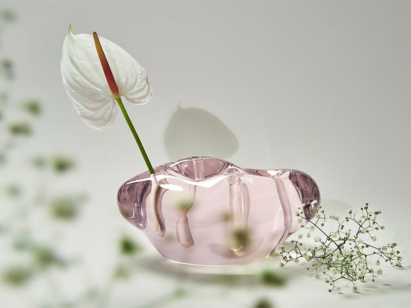 Yasanche Unveils The Innovative ‘Magic Bubble Flower Vase’ From Its Water Series